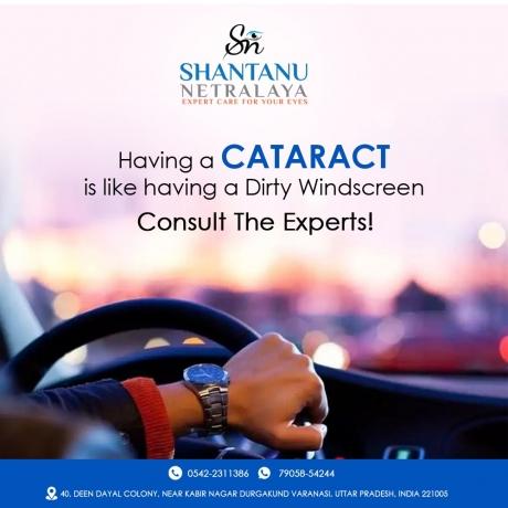 Restoring Vision with Precision: Understanding the Role of Cataract Surgeons in Varanasi